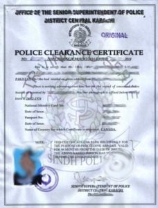 ¿Cómo obtengo un certificado policial para mi solicitud K-1?